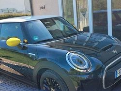 Schwarz Gebraucht 2022 Mini Cooper SE Kleinwagen | 18.900 € (Fairer Preis)