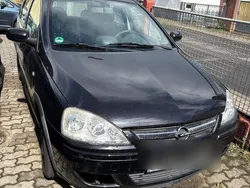 Schwarz Gebraucht 2006 Opel Corsa Kleinwagen | 1.100 € (Guter Preis)