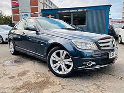 Grau Gebraucht 2007 Mercedes C220 Avantgarde Limousine | 7.990 € (Etwas zu teuer)