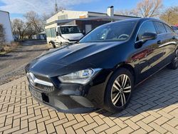 Schwarz Gebraucht 2022 Mercedes CLA180 Shooting Brake Kombi | 13.490 € (Fairer Preis)