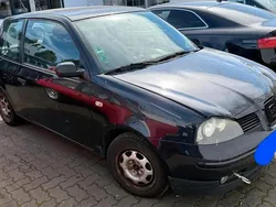 Schwarz Gebraucht 2005 Seat Arosa Kleinwagen | 850 €