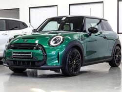 British racing green iv Gebraucht 2021 Mini Cooper SE Kleinwagen | 15.900 € (Guter Preis)