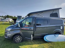 Schwarz Gebraucht 2022 Ford Transit Custom Van / Kleinbus | 44.444 €