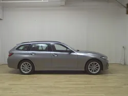 Grau Gebraucht 2022 BMW 320 Shadowline Kombi | 26.980 € (Superpreis)