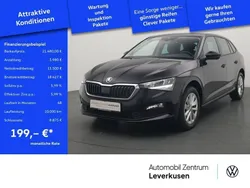 Schwarz / blackmagic met. Gebraucht 2023 Skoda Scala Tour Kleinwagen | 21.480 € (Fairer Preis)