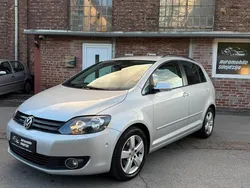 Grau Gebraucht 2010 VW Golf Plus Cross Team Van / Kleinbus | 4.700 € (Fairer Preis)