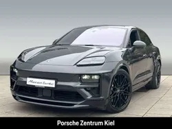 Vulkangraumetallic Gebraucht 2024 Porsche Macan Turbo SUV | 116.480 €