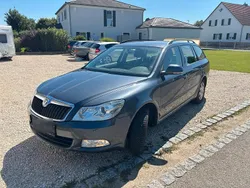Grau Gebraucht 2012 Skoda Octavia Kombi | 5.600 € (Guter Preis)