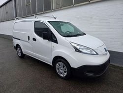 Weiß Gebraucht 2015 Nissan Evalia Van / Kleinbus | 8.350 €