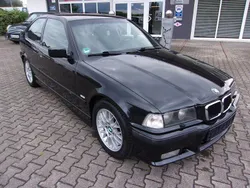 Schwarz Gebraucht 1999 BMW 316 Compact Sport Line Kleinwagen | 5.900 €