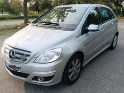 Silber Gebraucht 2009 Mercedes B180 Van / Kleinbus | 8.700 € (Etwas zu teuer)
