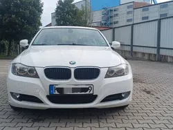 Weiß Gebraucht 2009 BMW 318 Limousine | 4.650 € (Fairer Preis)