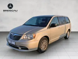 Beige Gebraucht 2014 Lancia Voyager Van / Kleinbus | 8.990 € (Guter Preis)