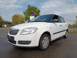 Bila candy/candyweiss Gebraucht 2009 Skoda Fabia Classic Kleinwagen | 1.450 € (Superpreis)
