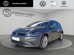 Indiumgrau (metallic) Gebraucht 2018 VW Golf VII Highline Limousine | 15.900 € (Guter Preis)