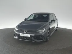Grau Gebraucht 2024 VW Golf VIII R-line Limousine | 31.990 € (Fairer Preis)
