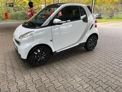 Weiß Gebraucht 2012 Smart ForTwo Coupé Pure Coupé | 3.600 € (Guter Preis)