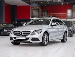 Grau Gebraucht 2015 Mercedes C180 Avantgarde Kombi | 15.980 € (Fairer Preis)