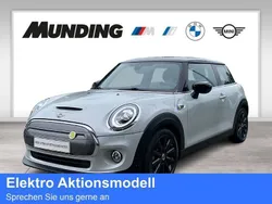 Weiß Gebraucht 2021 Mini Cooper SE Hatch Kleinwagen | 17.420 € (Etwas zu teuer)