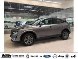 Grau Gebraucht 2024 Nissan Qashqai Acenta SUV | 26.880 € (Fairer Preis)