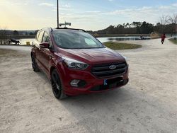 Rot Gebraucht 2017 Ford Kuga ST-Line SUV | 16.500 € (Teuer)