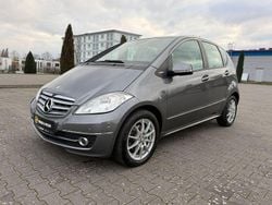 Grau Gebraucht 2011 Mercedes A200 Limousine | 6.990 € (Fairer Preis)