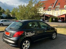 Schwarz Gebraucht 2007 Peugeot 207 Sport Limousine | 1.900 € (Fairer Preis)