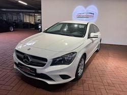 Weiß Gebraucht 2016 Mercedes CLA180 Shooting Brake Kombi | 12.500 € (Guter Preis)