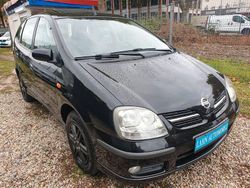 Schwarz Gebraucht 2004 Nissan Almera Tino Van / Kleinbus | 3.499 € (Etwas zu teuer)