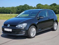 Ebenholzschwarz Gebraucht 2015 VW Golf VII Cup Kleinwagen | 9.990 € (Fairer Preis)