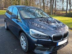 Blau Gebraucht 2018 BMW 218 Gran Tourer Sport Line Van / Kleinbus | 16.000 € (Fairer Preis)