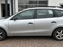 Silber Gebraucht 2010 Hyundai i30 Edition Kombi | 2.800 € (Guter Preis)