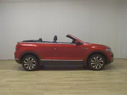 Kings red metallic Gebraucht 2021 VW T-Roc Active SUV | 23.780 € (Fairer Preis)