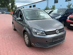 Grau Gebraucht 2011 VW Touran Comfortline Van / Kleinbus | 3.990 € (Fairer Preis)