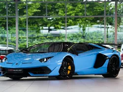 Blau Gebraucht 2021 Lamborghini Aventador Cabrio | 639.900 €