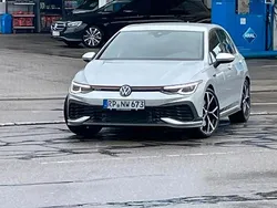 Silber Gebraucht 2023 VW Golf VIII GTI Clubsport Limousine | 35.500 € (Fairer Preis)
