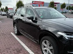 Schwarz Gebraucht 2019 Volvo XC90 Momentum SUV | 32.500 € (Superpreis)