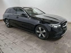 Obsidianschwarz Gebraucht 2023 Mercedes C220 Kombi | 29.999 € (Superpreis)