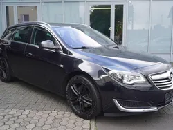 Schwarz Gebraucht 2013 Opel Insignia Innovation Kombi | 11.900 € (Etwas zu teuer)