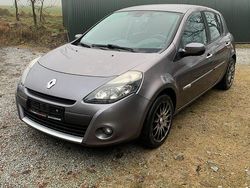 Grau Gebraucht 2009 Renault Clio II Kleinwagen | 2.950 € (Fairer Preis)