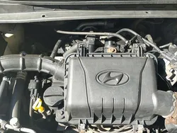 Gelb Gebraucht 2012 Hyundai i10 Kleinwagen | 1.990 €