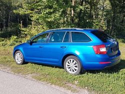 Blau Gebraucht 2017 Skoda Octavia Kombi | 7.999 € (Fairer Preis)