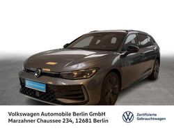 Diabasgrau metallic Gebraucht 2024 VW Passat R-line Kombi | 45.229 € (Superpreis)