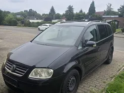Schwarz Gebraucht 2006 VW Touran Van / Kleinbus | 1.550 € (Guter Preis)