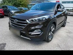 Braun Gebraucht 2016 Hyundai Tucson Trend SUV | 20.999 € (Etwas zu teuer)