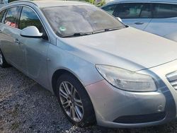 Silber Gebraucht 2010 Opel Insignia Edition Kombi | 2.650 € (Guter Preis)