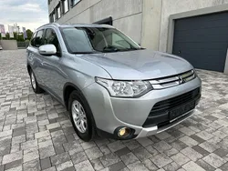 Silber Gebraucht 2014 Mitsubishi Outlander Invite SUV | 7.900 € (Superpreis)