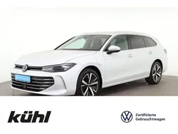 Oryxweiß perlmutteffekt Gebraucht 2024 VW Passat Business Kombi | 37.980 € (Guter Preis)
