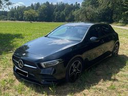 Schwarz Gebraucht 2020 Mercedes A250 AMG line Limousine | 28.500 € (Fairer Preis)