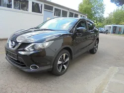 Schwarz Gebraucht 2016 Nissan Qashqai N-Connecta SUV | 10.100 € (Superpreis)